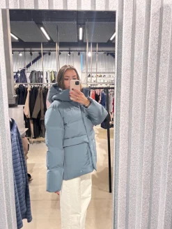 Holzweiler Besseggen Down Blue Aqua Jakke Blå